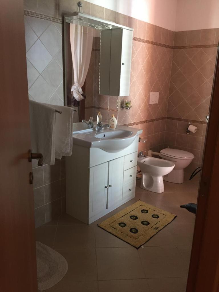 The Orange House Bed and Breakfast Assemini Εξωτερικό φωτογραφία